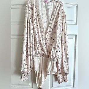 Pink Lily Cream Bodysuit 3X / XXXL